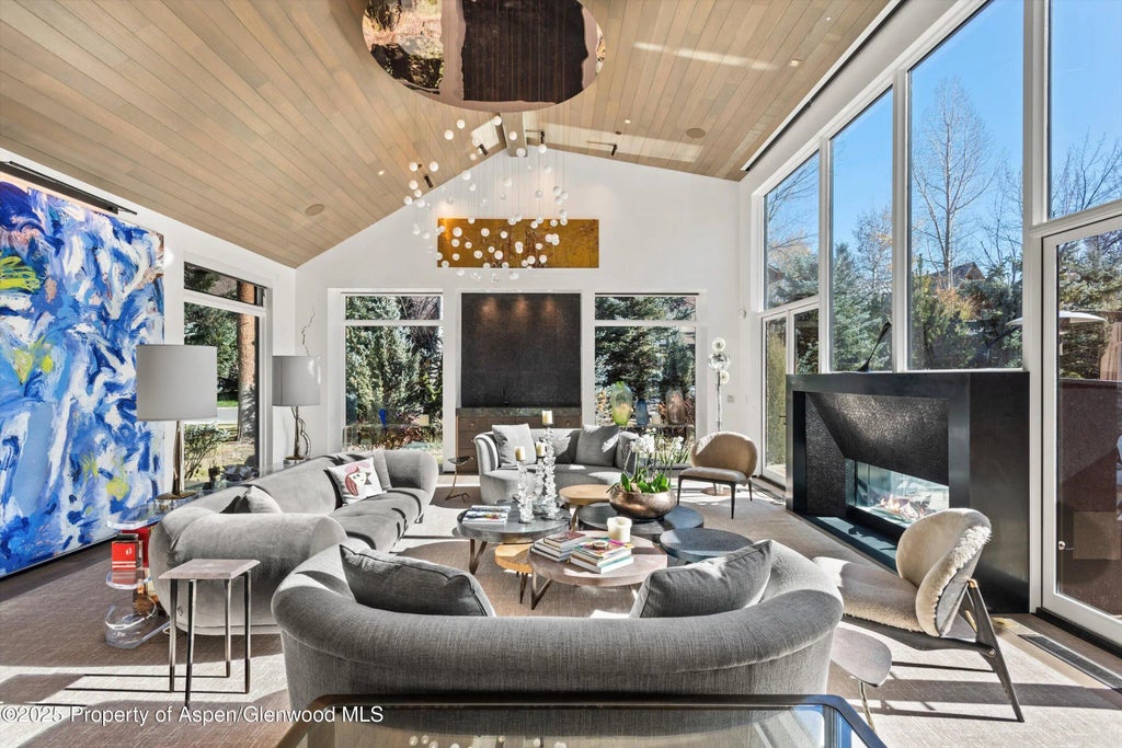 4 of 38 - 219 N Monarch Street, Aspen, CO