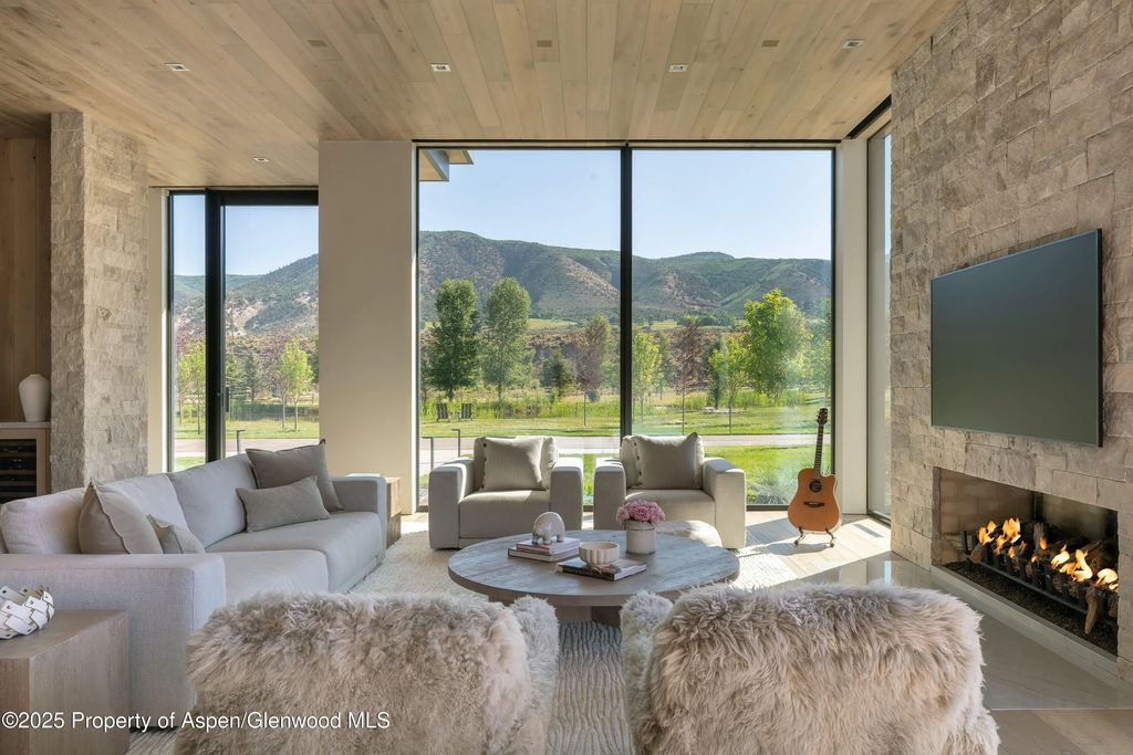 13 of 45 - 88 Clover Lane, Woody Creek, CO