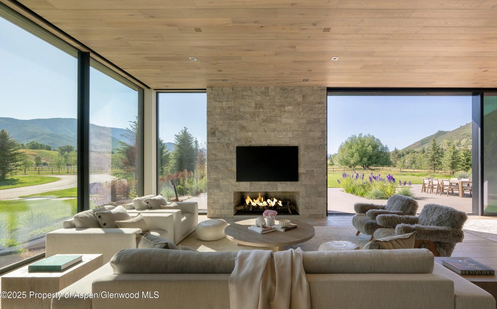 3 of 39 - 88 Clover Lane, Woody Creek, CO