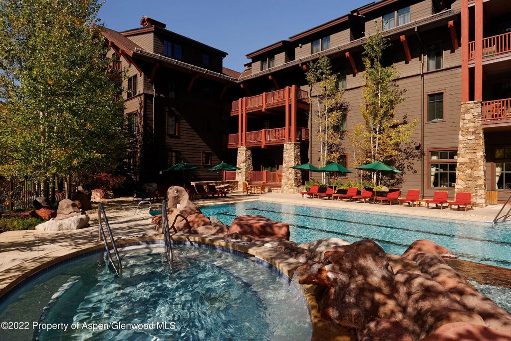 18 of 28 - 0075 Prospector Road Unit 8203 Summer Interest 9, Aspen, CO