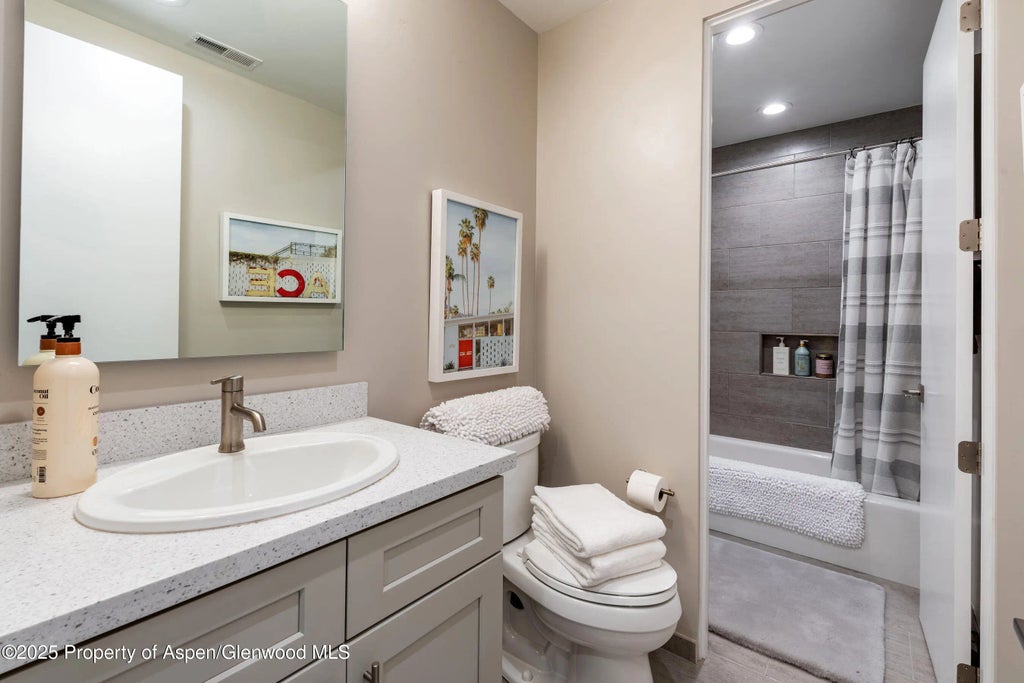 27 of 41 - 250 Overlook Ridge 250, Basalt, CO