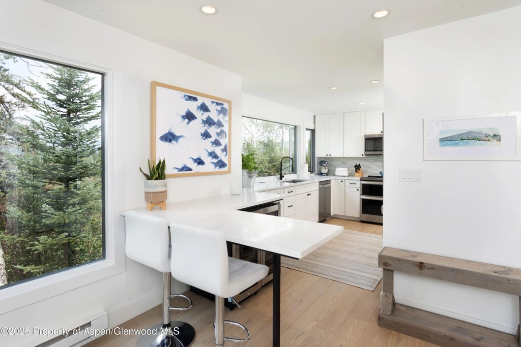 10 of 22 - 145 N Ridge Lane 2, Snowmass Village, CO