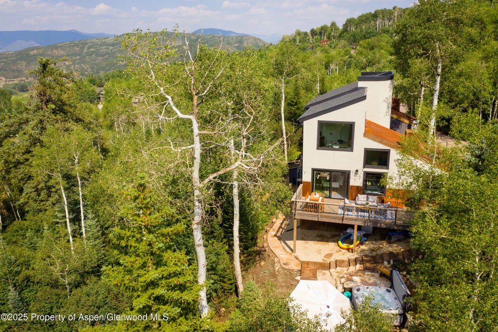 4 of 22 - 145 N Ridge Lane 2, Snowmass Village, CO