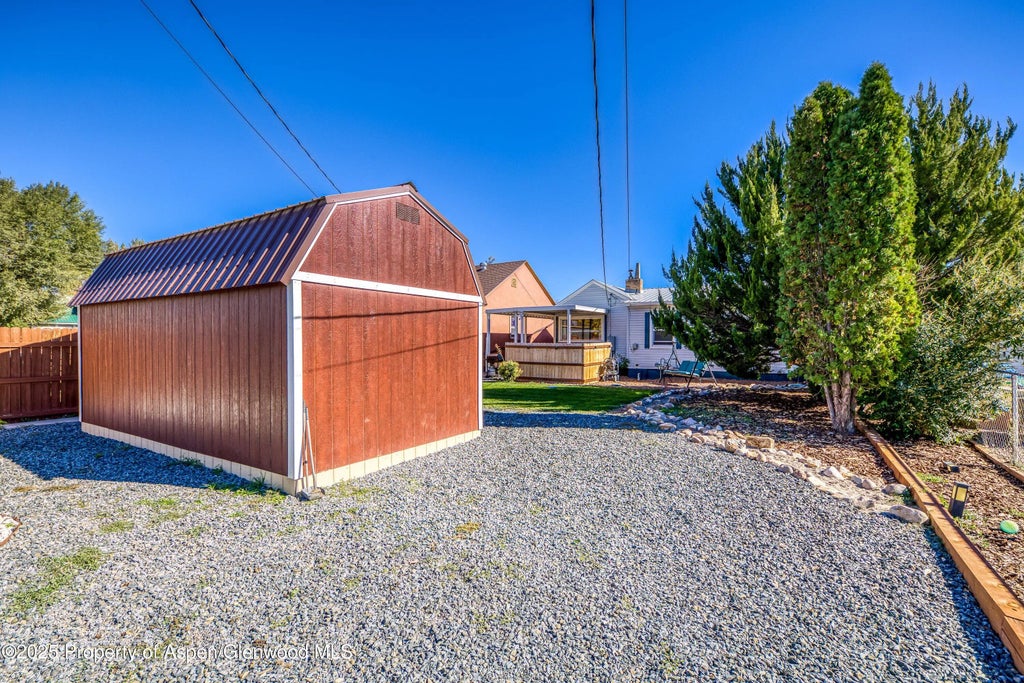 22 of 27 - 1037 N 1st Street, Montrose, CO