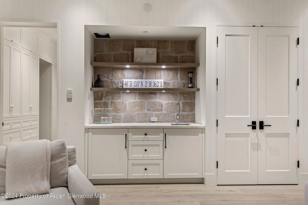 24 of 43 - 134 E Bleeker Street, Aspen, CO