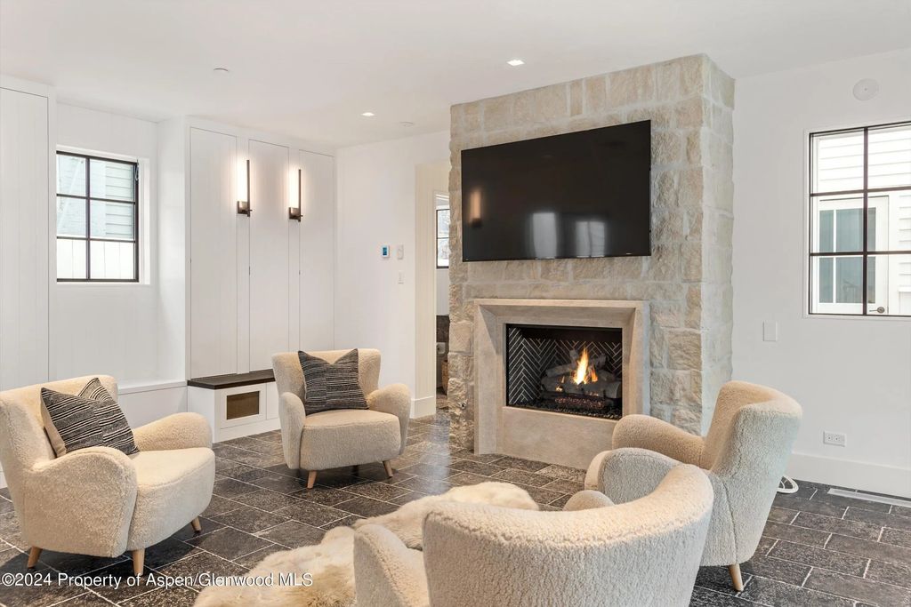 4 of 43 - 134 E Bleeker Street, Aspen, CO