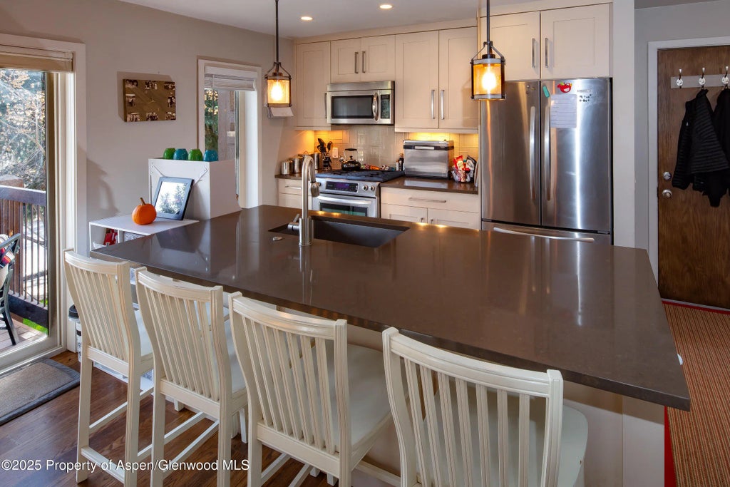 5 of 13 - 35 Upper Woodbridge 28a, Snowmass Village, CO