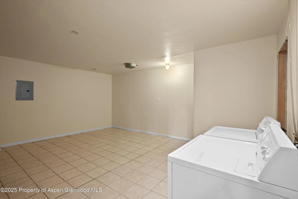 14 of 46 - 634 E First Street, New Castle, CO