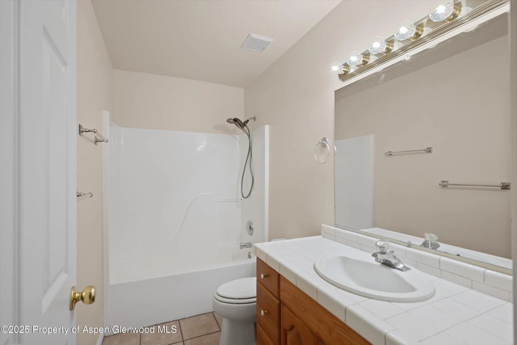 28 of 46 - 634 E First Street, New Castle, CO