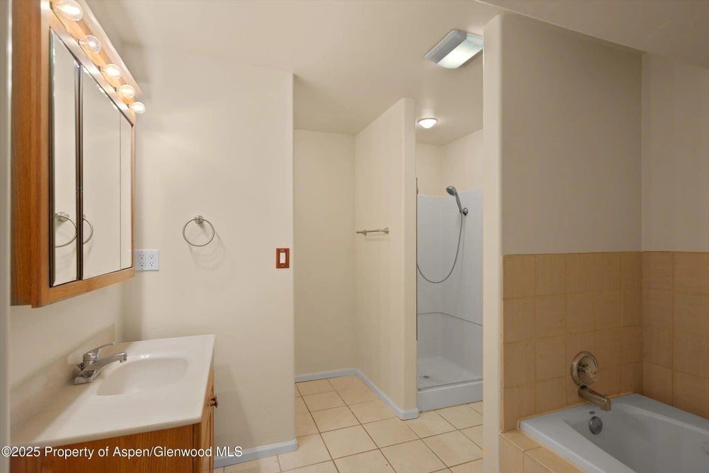 30 of 46 - 634 E First Street, New Castle, CO