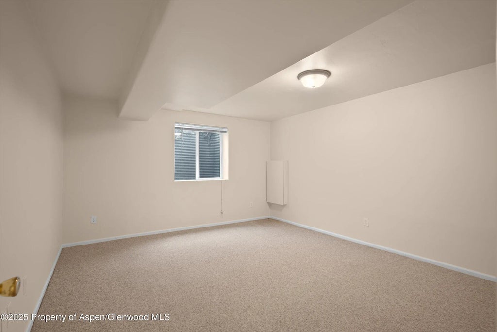 8 of 46 - 634 E First Street, New Castle, CO