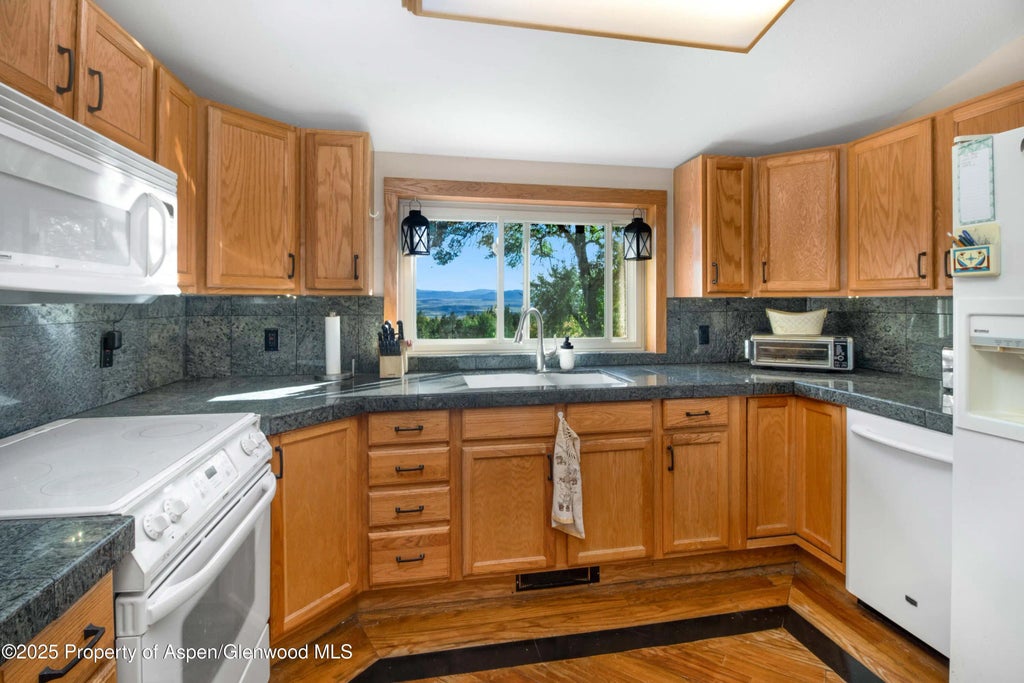 10 of 28 - 1849 Odin Drive, Silt, CO