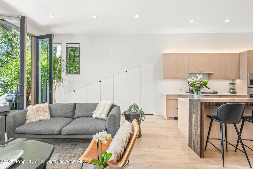 12 of 42 - 155 Lone Pine Road /river Bluff C2, Aspen, CO