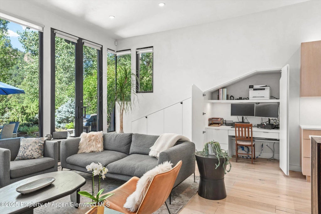 13 of 42 - 155 Lone Pine Road /river Bluff C2, Aspen, CO