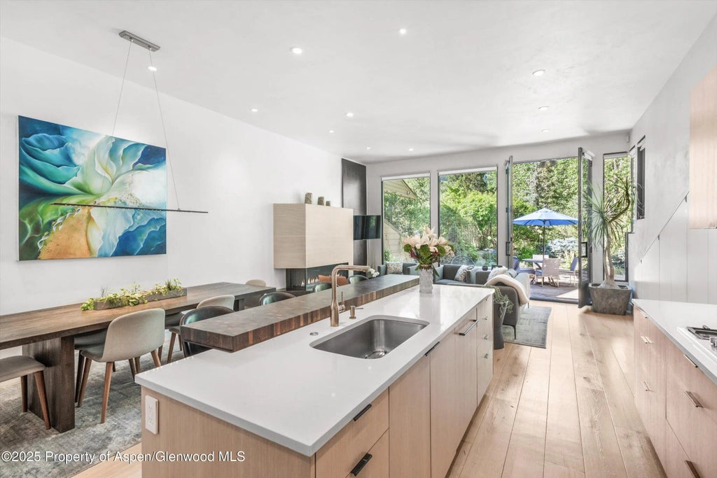 15 of 42 - 155 Lone Pine Road /river Bluff C2, Aspen, CO