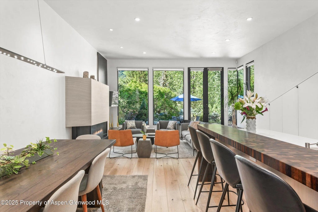 16 of 42 - 155 Lone Pine Road /river Bluff C2, Aspen, CO