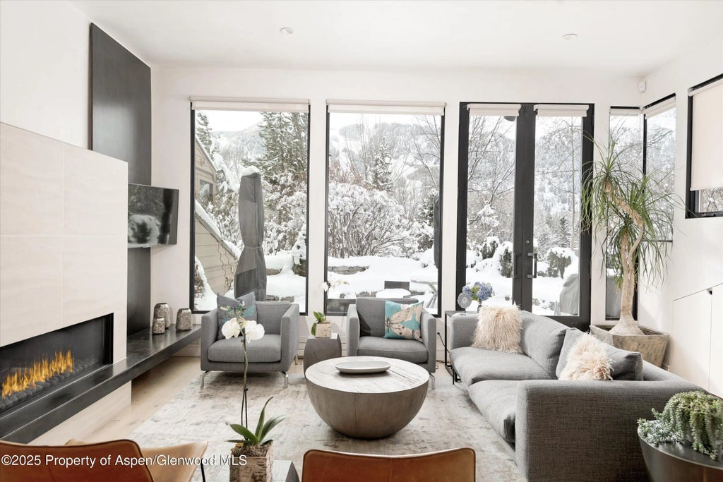 39 of 42 - 155 Lone Pine Road /river Bluff C2, Aspen, CO