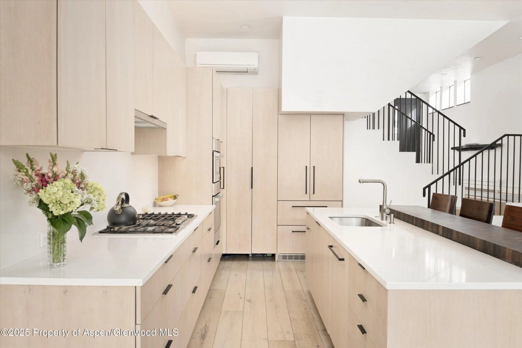 5 of 42 - 155 Lone Pine Road /river Bluff C2, Aspen, CO