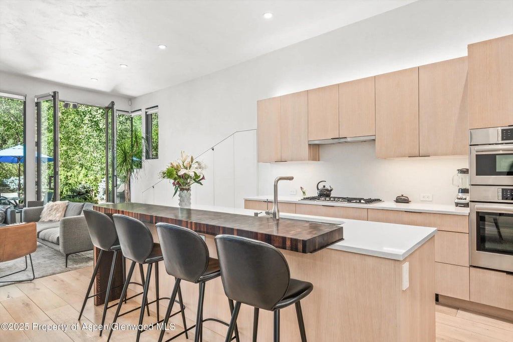 6 of 42 - 155 Lone Pine Road /river Bluff C2, Aspen, CO