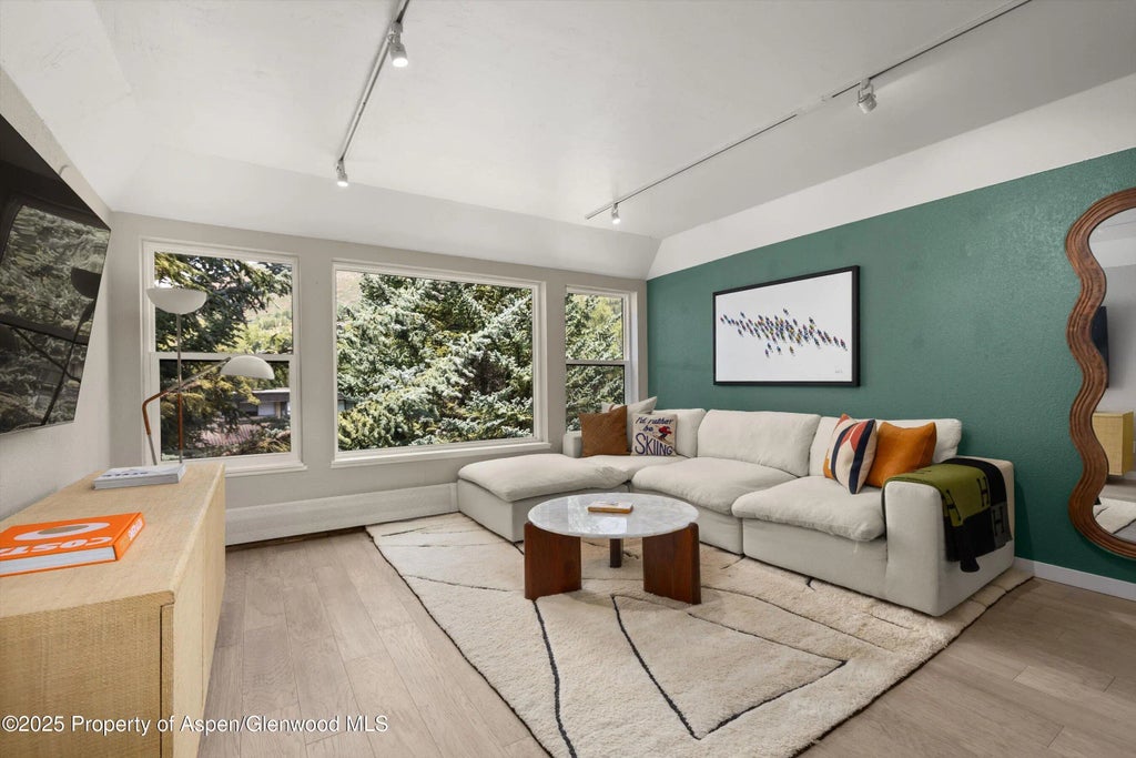 2 of 24 - 950 Vine Street, Aspen, CO