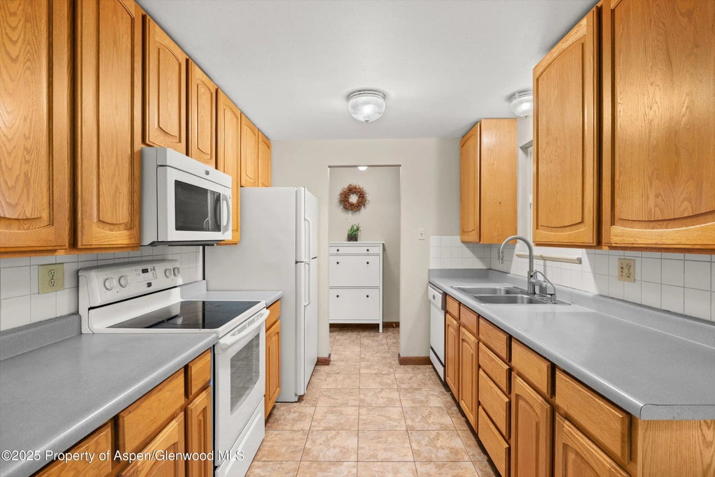 14 of 42 - 30 Mountain Shadows Drive, Glenwood Springs, CO