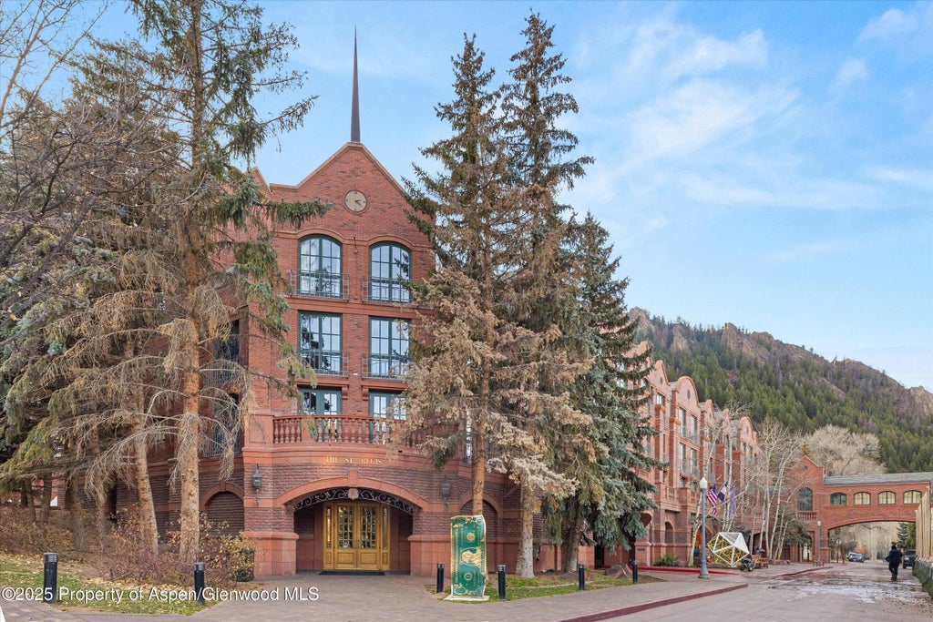 1 of 24 - 315 E Dean Street B65, Aspen, CO