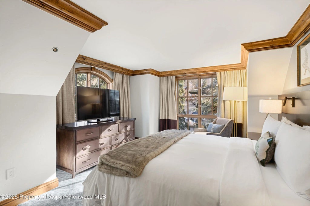 19 of 24 - 315 E Dean Street B65, Aspen, CO