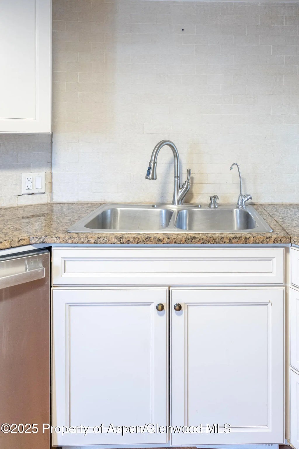 27 of 34 - 14 Bear Trail, Aspen, CO