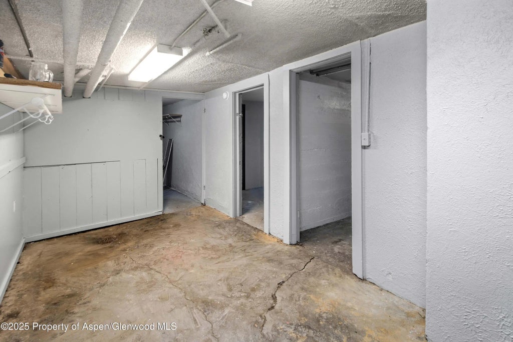 31 of 33 - 1015 Grand Avenue, Glenwood Springs, CO