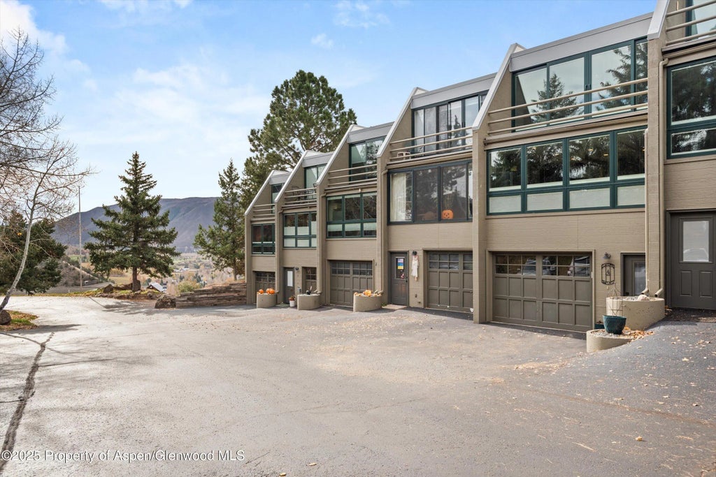 18 of 20 - 805 Pinon Drive #4, Basalt, CO