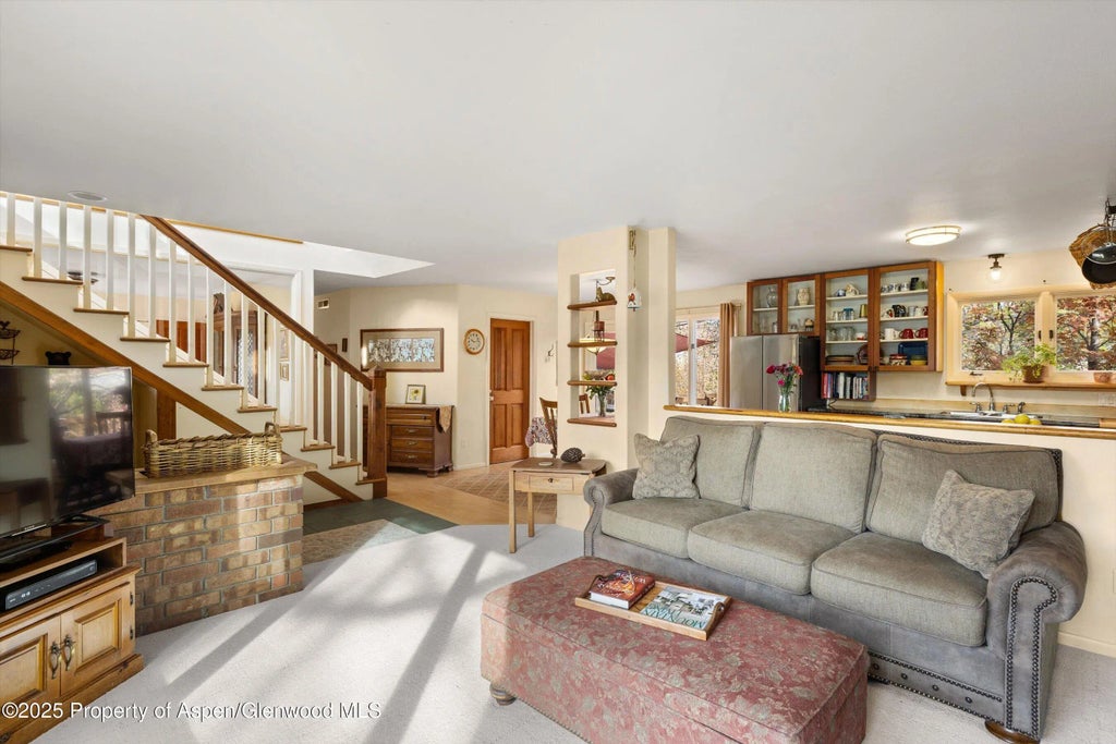 6 of 35 - 451 Euclid Avenue, Carbondale, CO