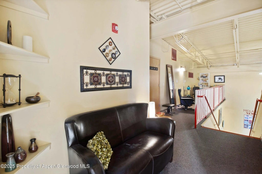 7 of 14 - 100 Midland Avenue 250 & 260, Glenwood Springs, CO