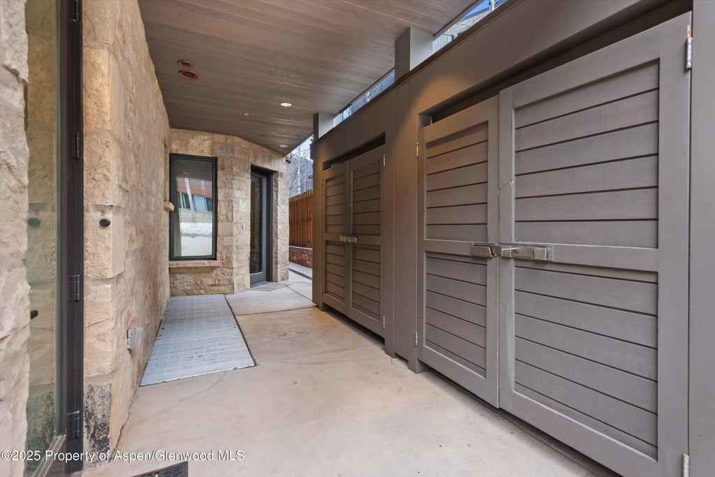 40 of 44 - 304 S Garmisch Street, Aspen, CO