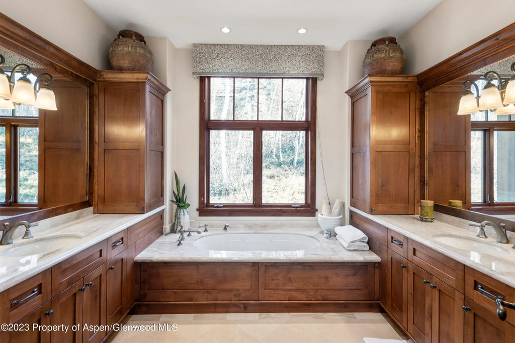 20 of 26 - 105 E Lupine Drive, Aspen, CO