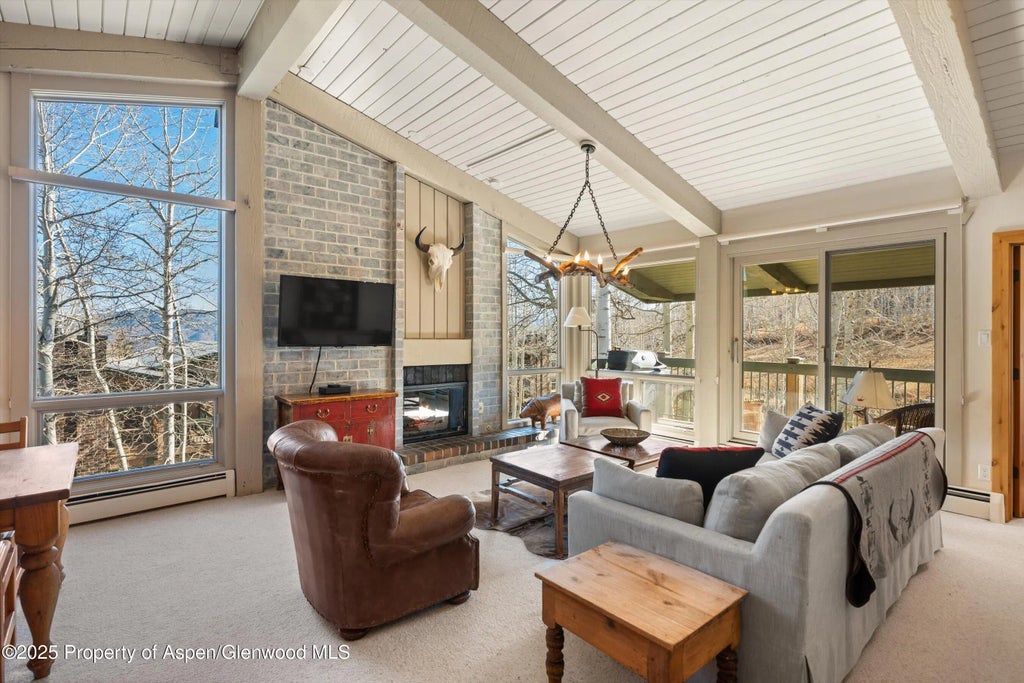 855 Carriage Way 303, Snowmass Village