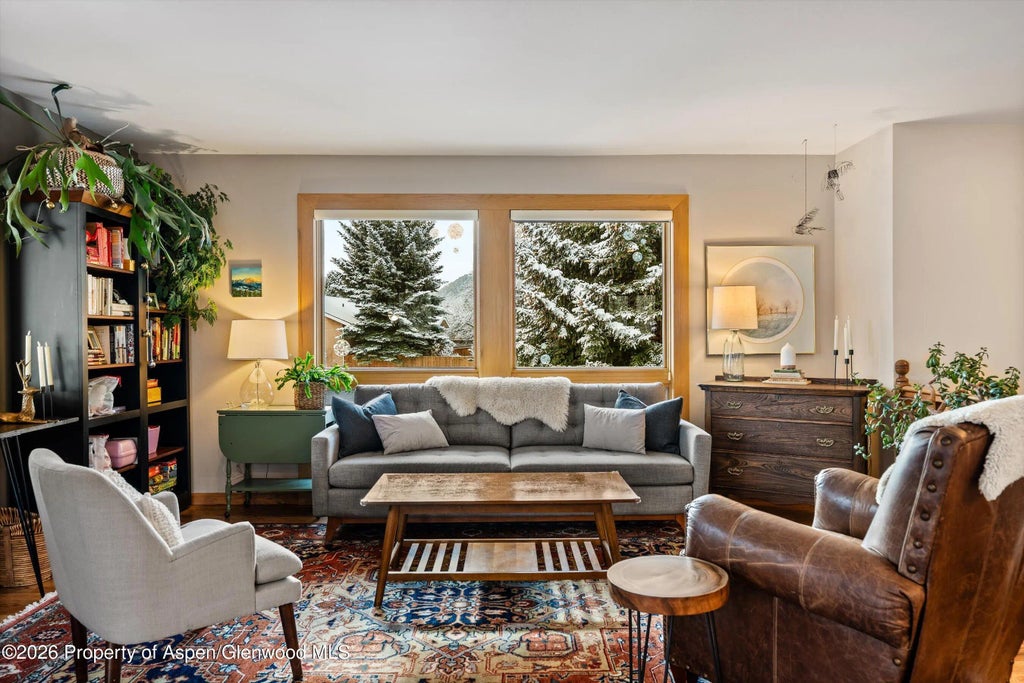 8 of 30 - 517 W 13th Street, Glenwood Springs, CO