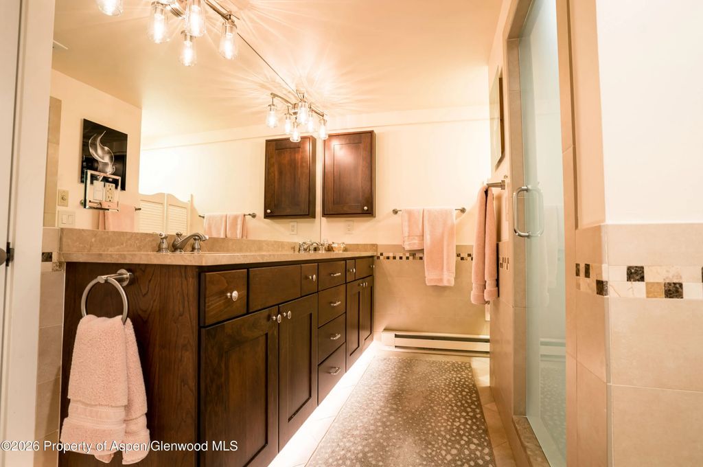 12 of 15 - 1445 Sierra Vista Drive Unit 2, Aspen, CO