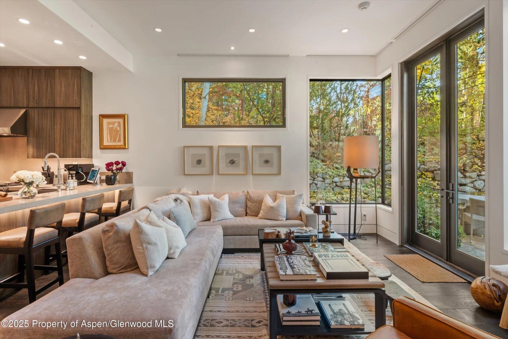 5 of 37 - 155 Lone Pine Road 12, Aspen, CO