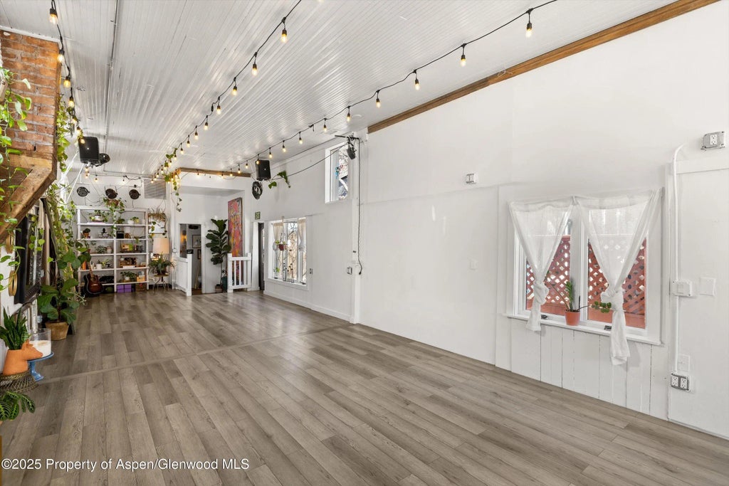 6 of 32 - 160 & 162 Midland Avenue, Basalt, CO