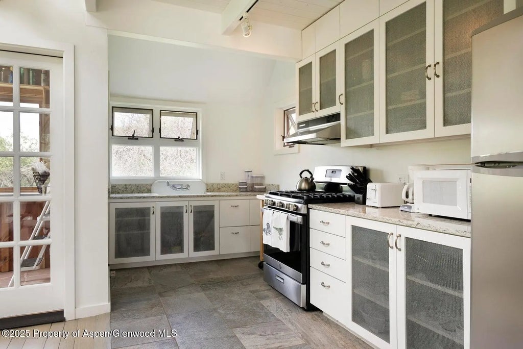 50 of 52 - 1814 Woody Creek Road, Woody Creek, CO