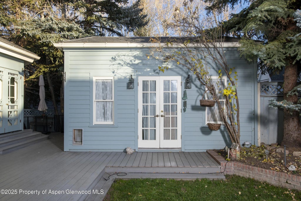 27 of 28 - 715 W Smuggler Street, Aspen, CO