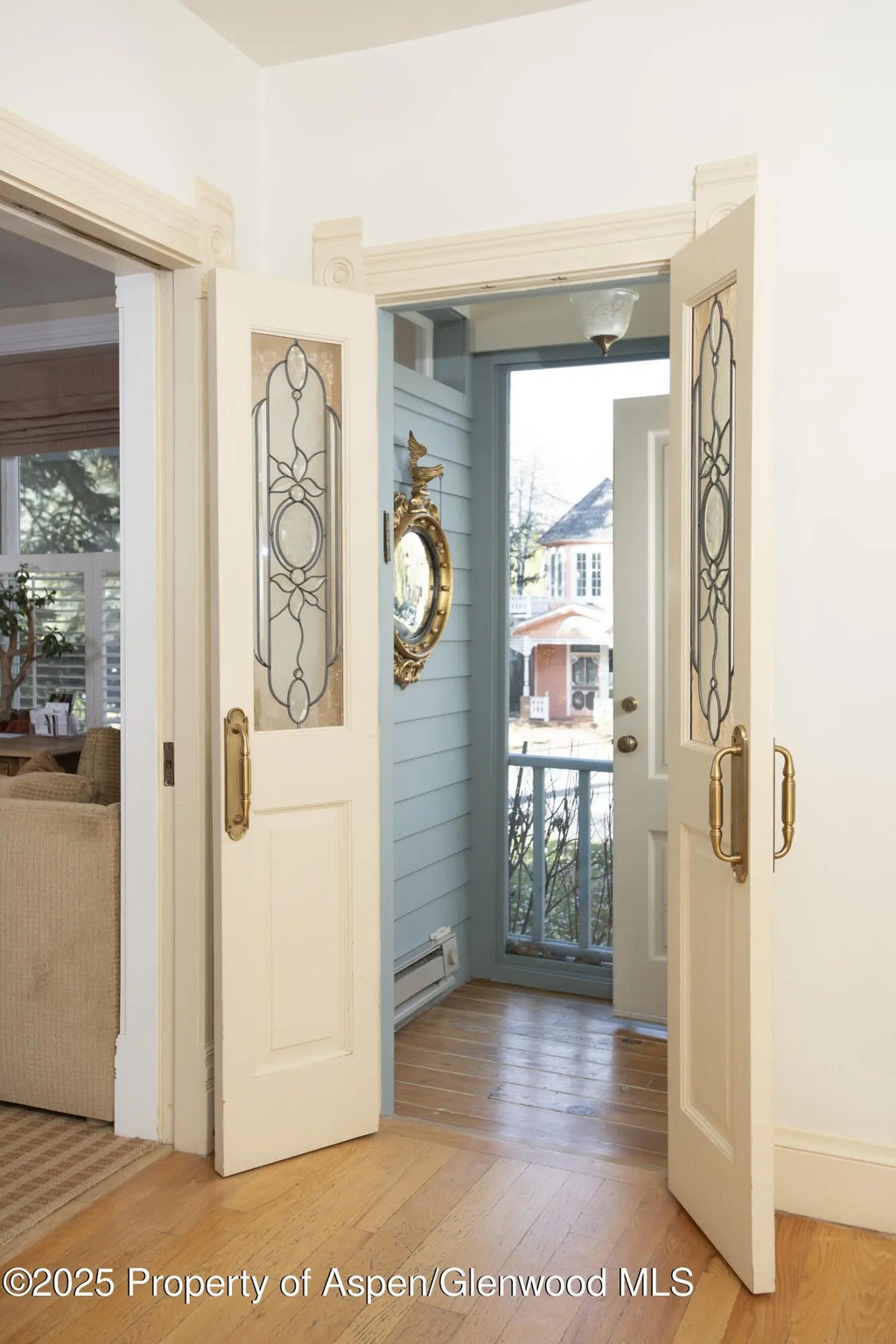 4 of 28 - 715 W Smuggler Street, Aspen, CO