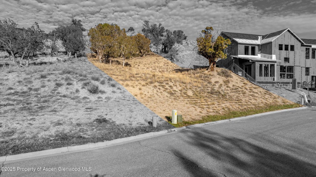 1 of 9 - 16 Mule Deer Court, New Castle, CO