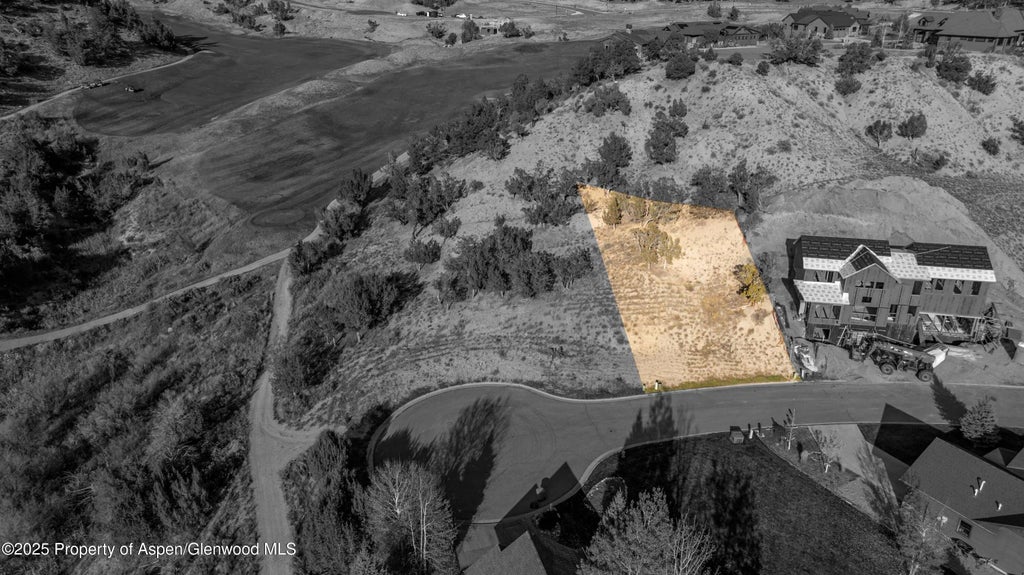 4 of 9 - 16 Mule Deer Court, New Castle, CO