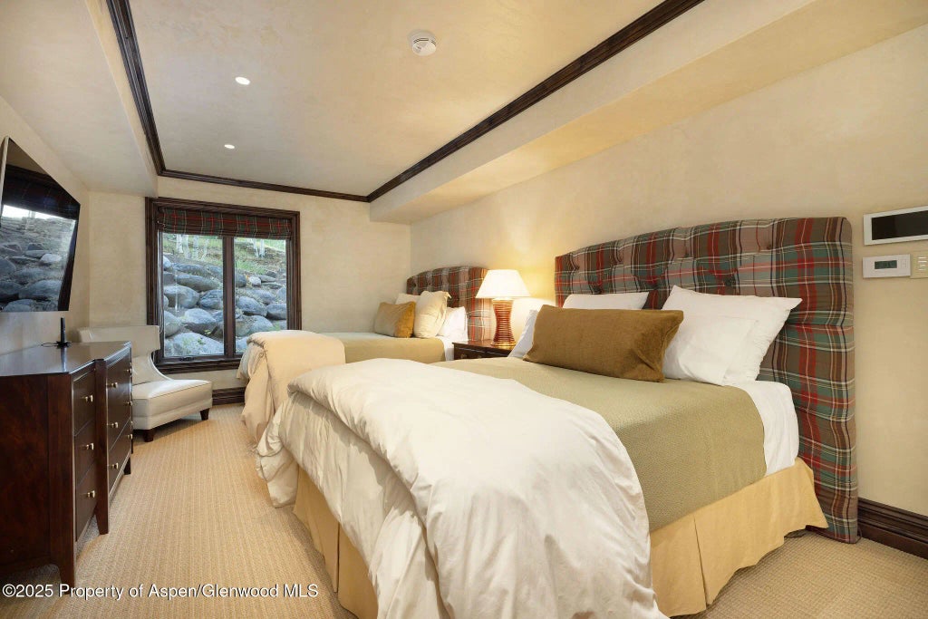 33 of 43 - 463 Borders Road, Avon, CO