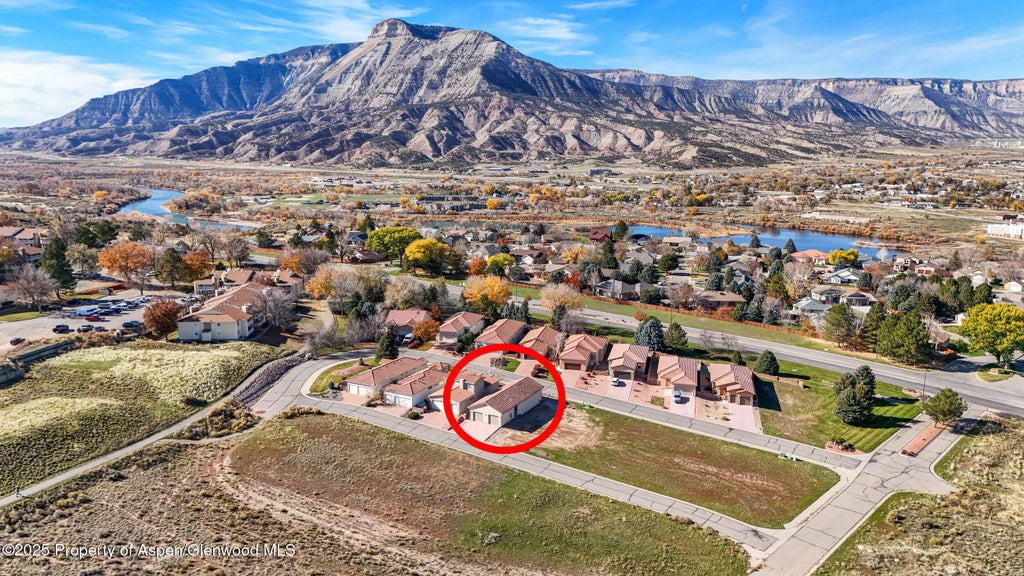 24 of 26 - 52 Hogan, Parachute, CO