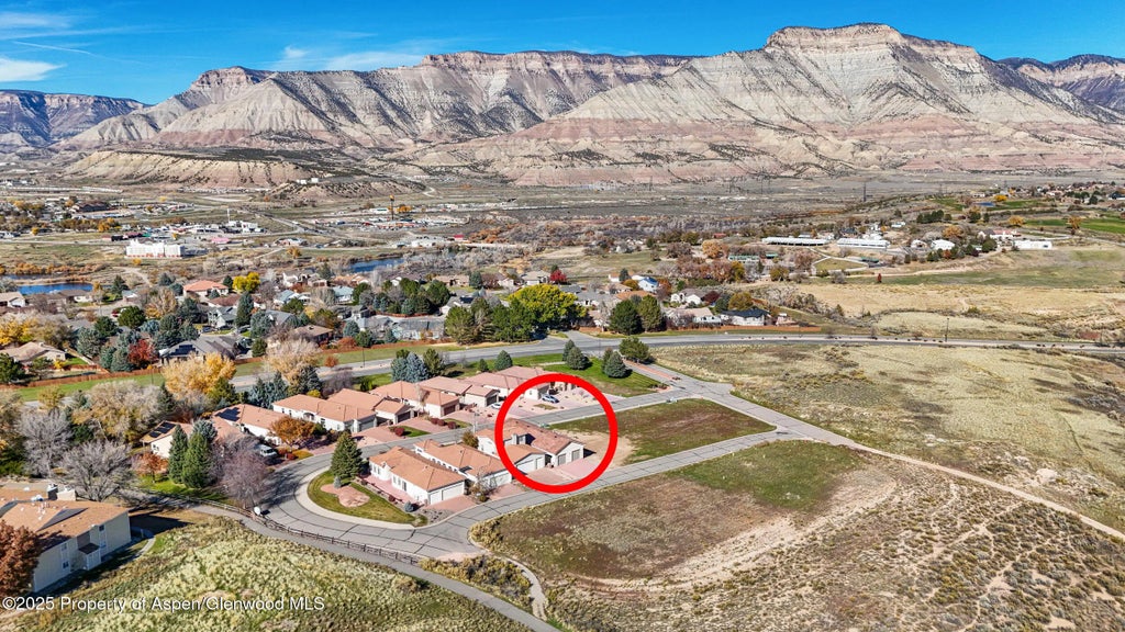 25 of 26 - 52 Hogan, Parachute, CO