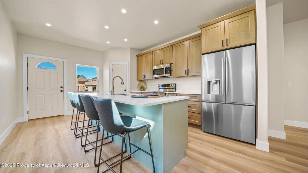 5 of 26 - 52 Hogan, Parachute, CO