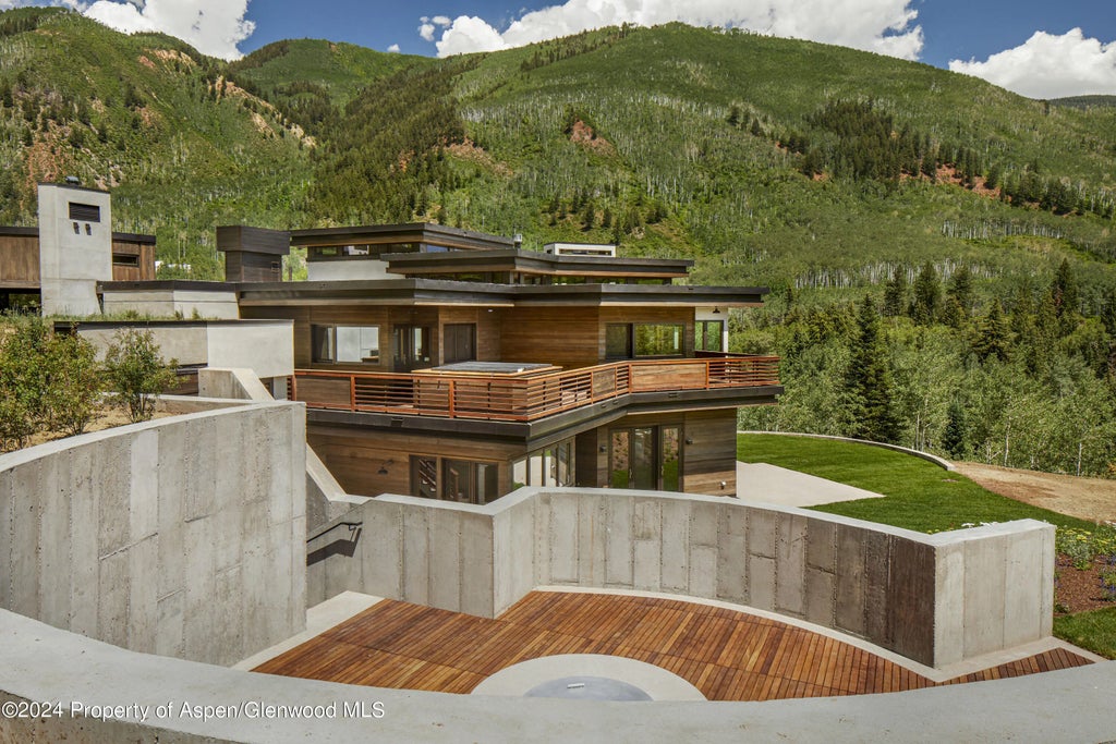 15 of 21 - 255 Conundrum Creek Road, Aspen, CO