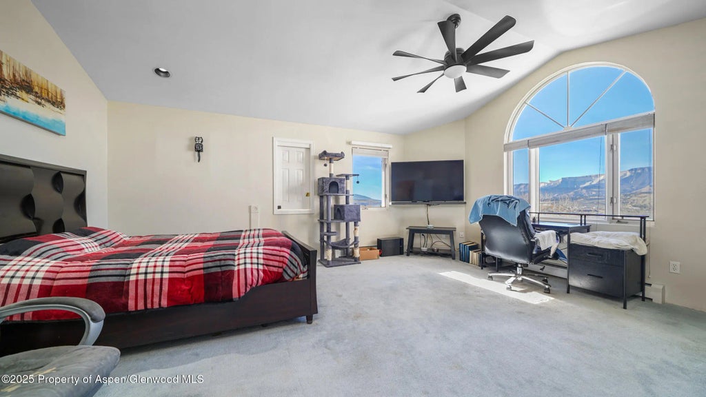 15 of 40 - 949 Edelweiss, Rifle, CO